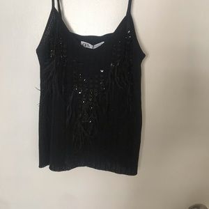 SEQUIN FEATHER LOOK TOP